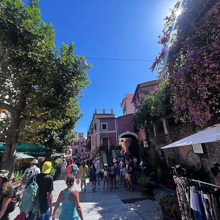 Апартаменты Le Cinque Vele ***** Cinque Terre Монтероссо-аль-Маре Экстерьер фото