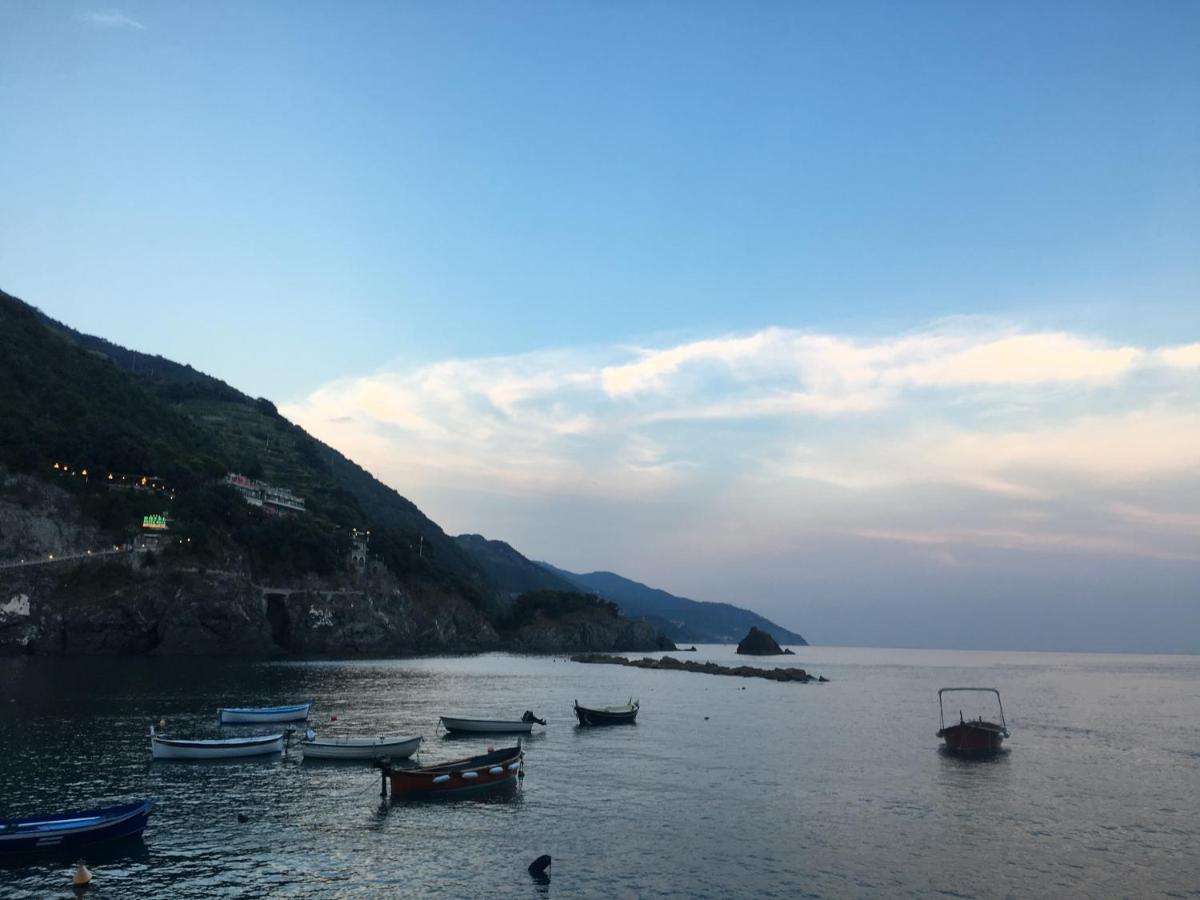 Апартаменты Le Cinque Vele ***** Cinque Terre Монтероссо-аль-Маре Экстерьер фото