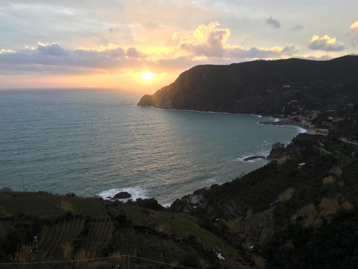 Апартаменты Le Cinque Vele ***** Cinque Terre Монтероссо-аль-Маре Экстерьер фото