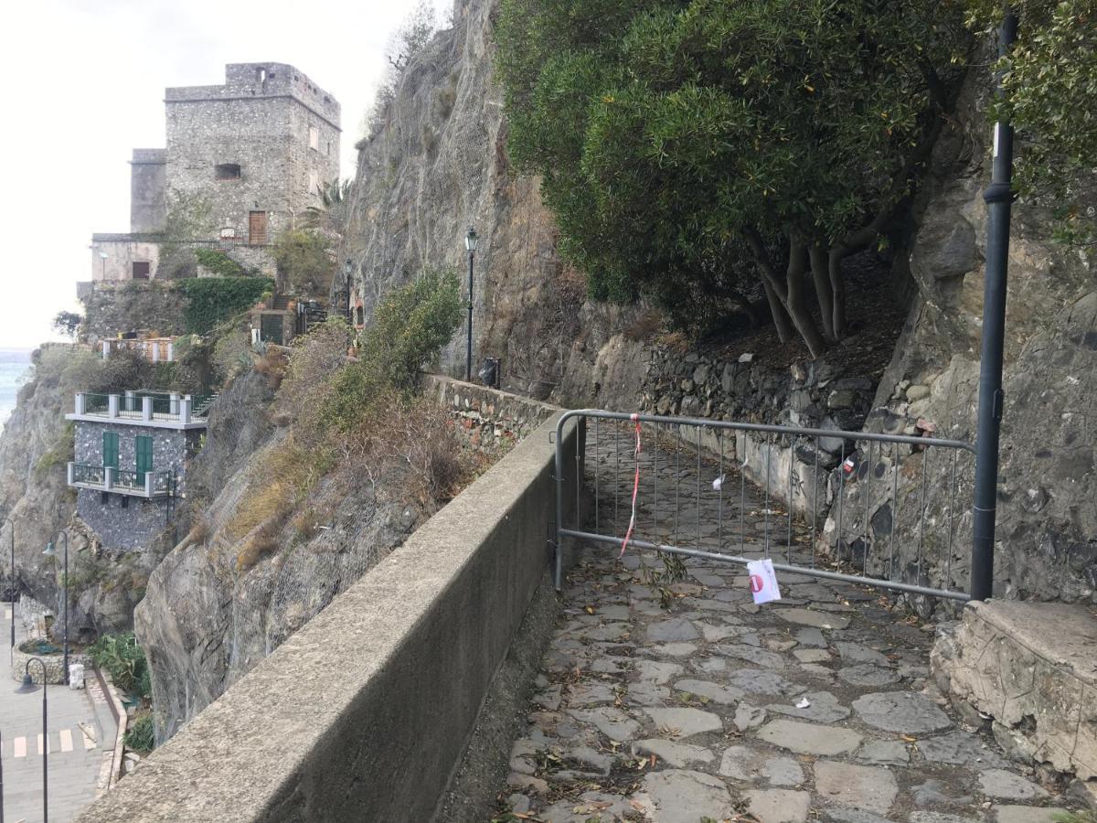 Апартаменты Le Cinque Vele ***** Cinque Terre Монтероссо-аль-Маре Экстерьер фото
