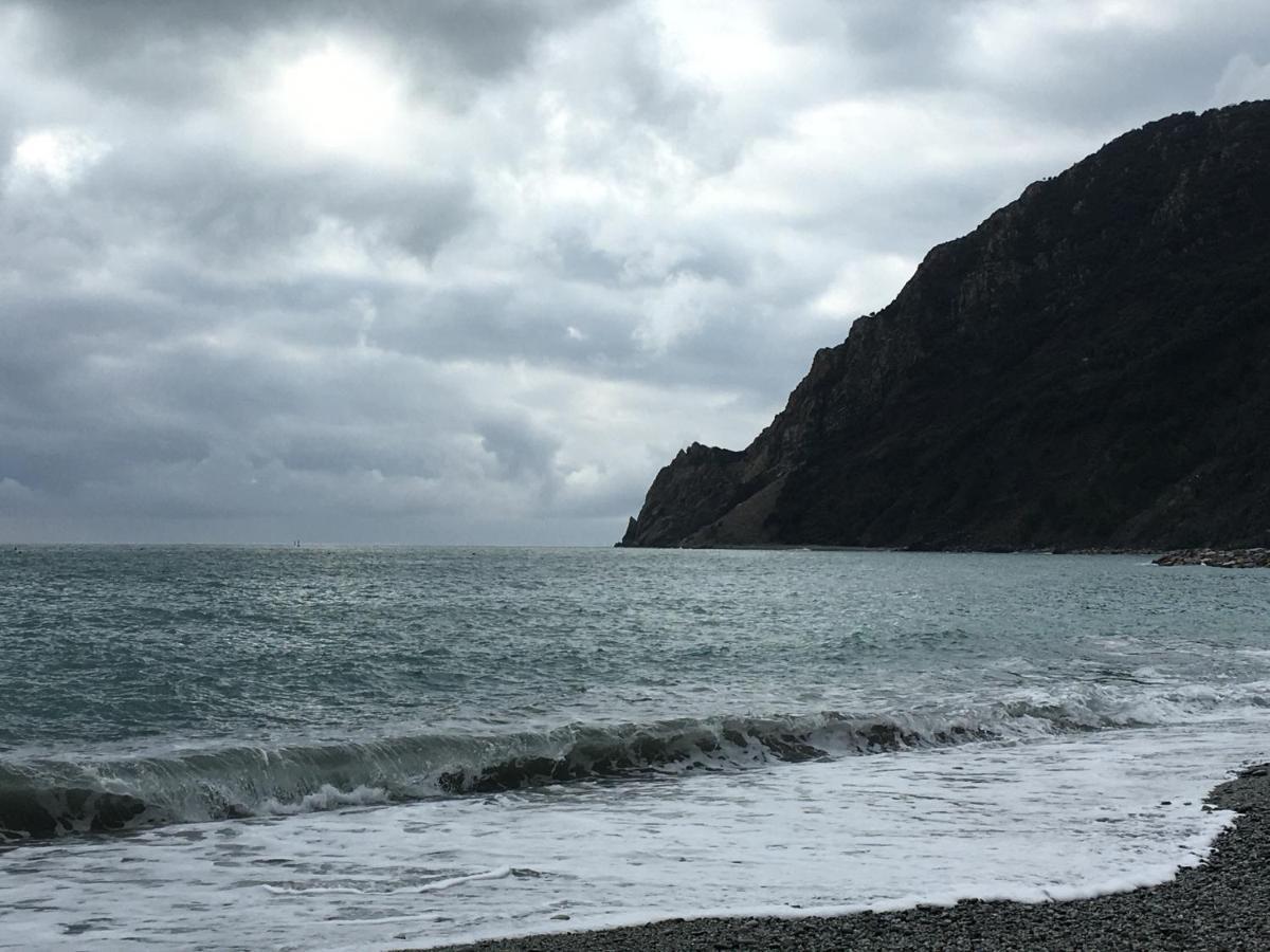 Апартаменты Le Cinque Vele ***** Cinque Terre Монтероссо-аль-Маре Экстерьер фото