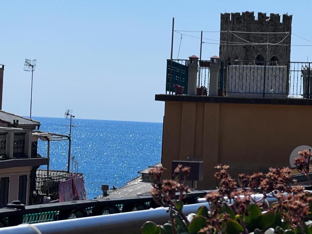 Апартаменты Le Cinque Vele ***** Cinque Terre Монтероссо-аль-Маре Экстерьер фото