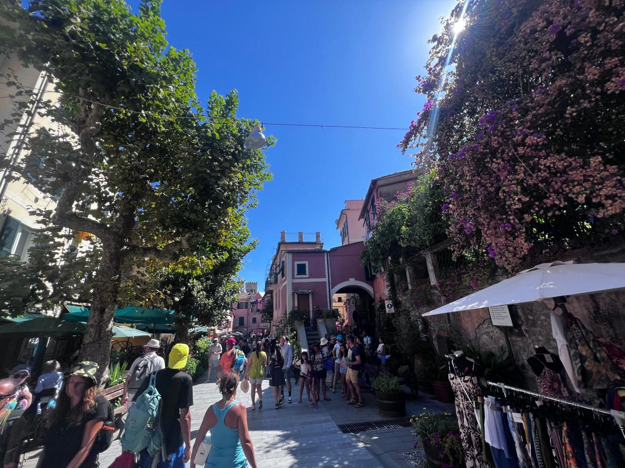 Апартаменты Le Cinque Vele ***** Cinque Terre Монтероссо-аль-Маре Экстерьер фото